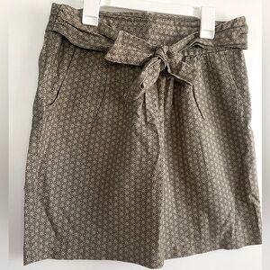 LIQUID Silk Sage Green Moroccan Insp Print Skirt Tie Waist Mid Length SZ 2